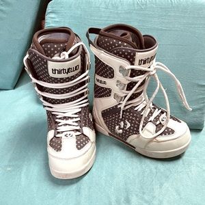 THIRTYTWO Snowboarding Boots ❄️